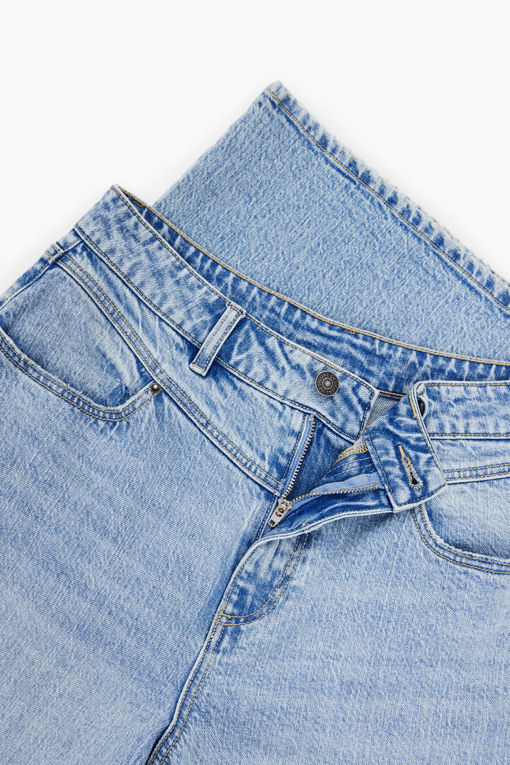 Wide Leg jeans with V waist | Desigual