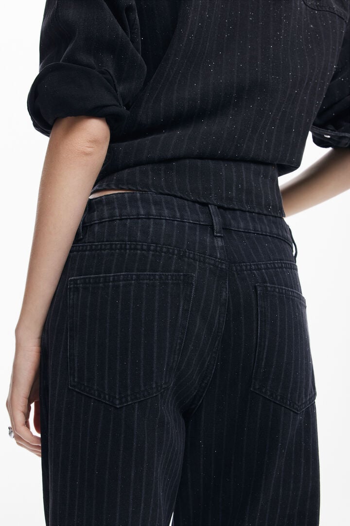 Jeans rectos pespuntes | Desigual