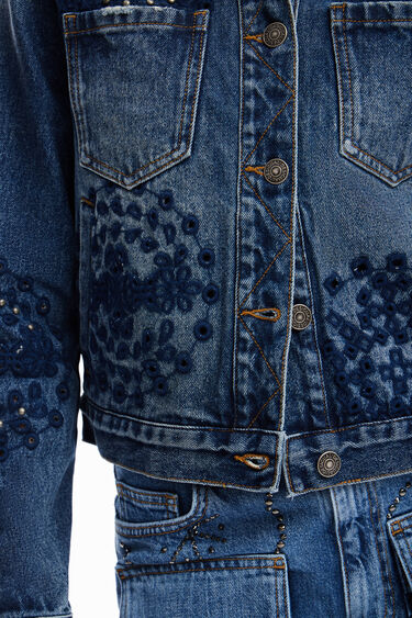 Swiss embroidery denim jacket | Desigual
