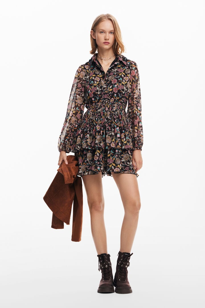 Vestido corto flores