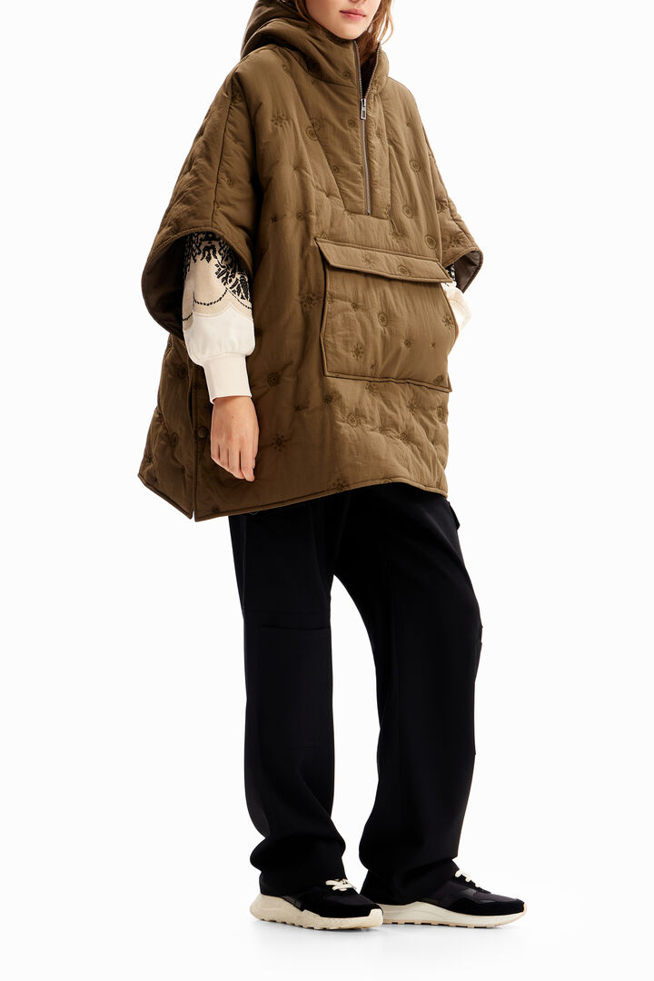 Embroidered quilted poncho | Desigual