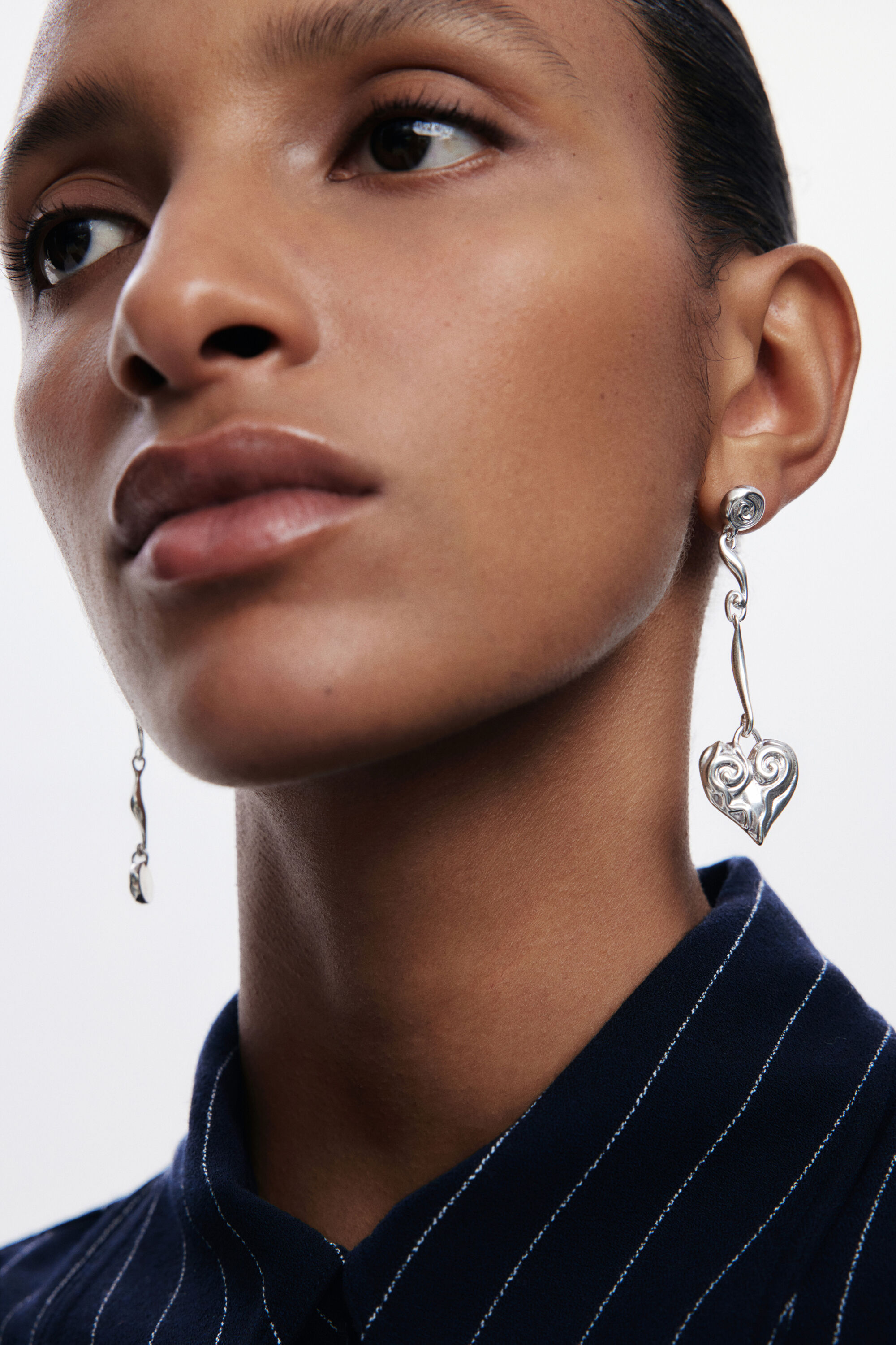 Pendientes asimétricos baño oro Zalio, Negro, U