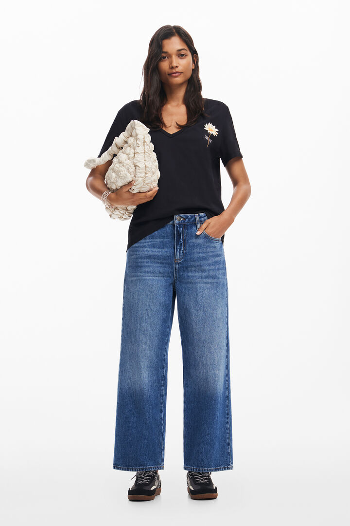 Camiseta escote pico flor | Desigual
