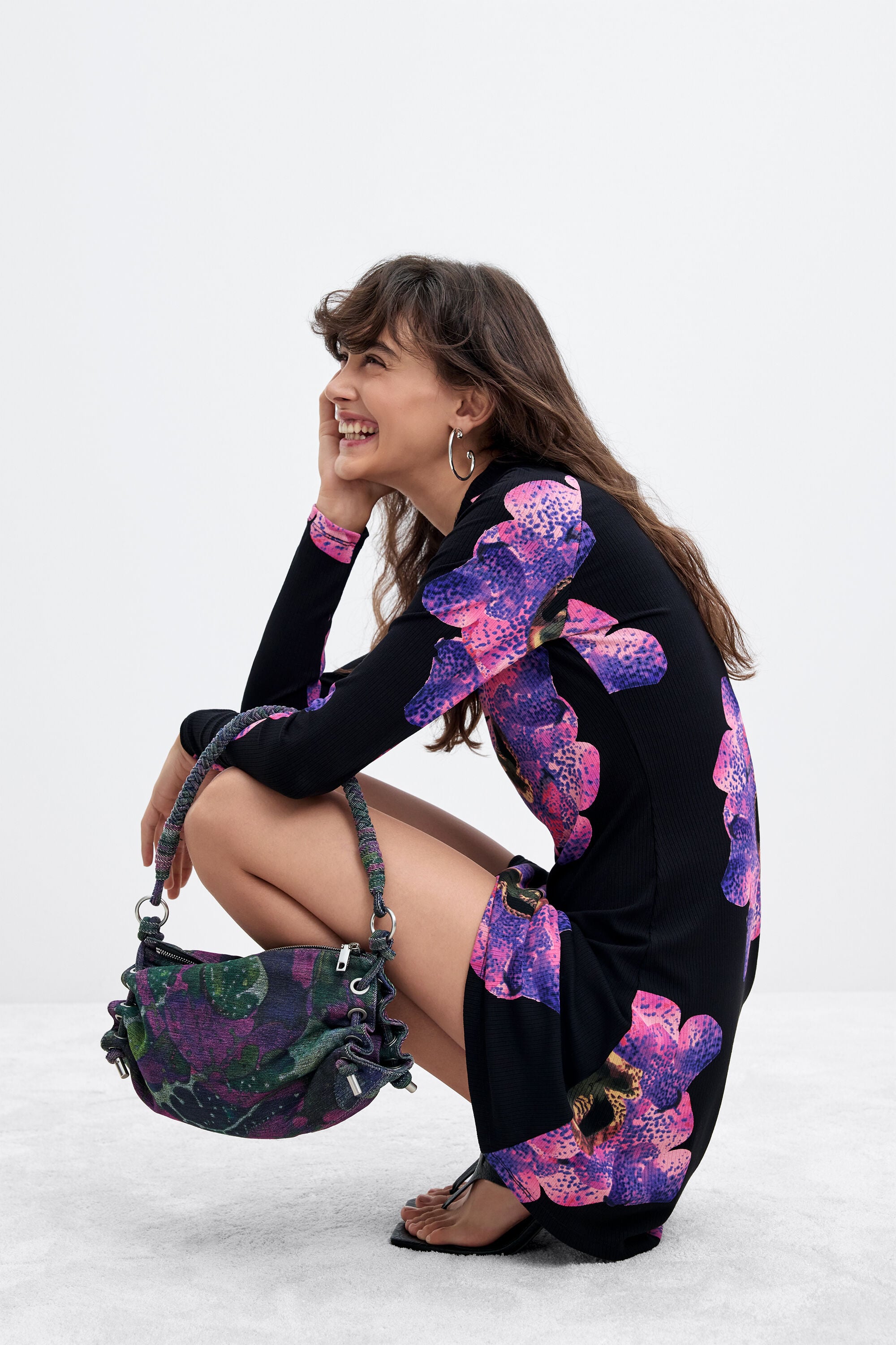 花柄のショートドレス M. C. Lacroix 黒 女性用 I Desigual.com