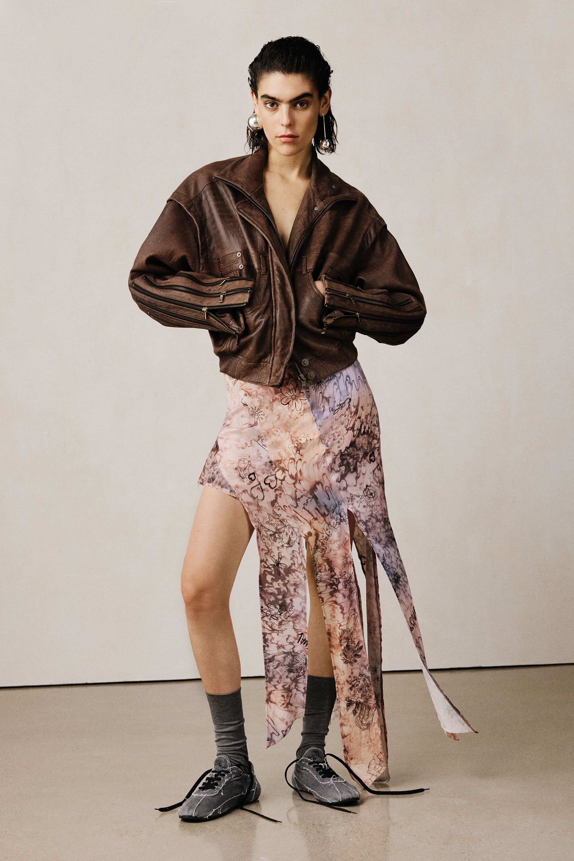 Falda asimétrica studio
