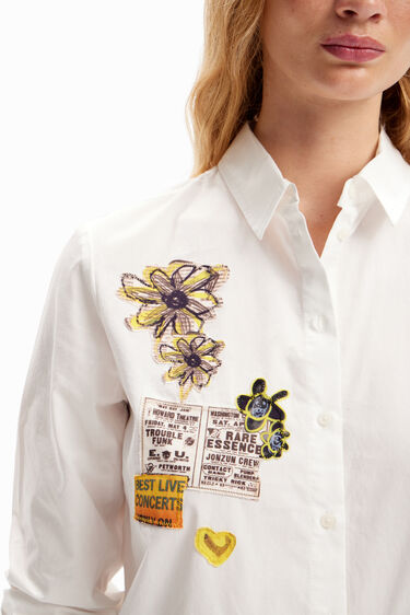 Newspaper patch shirt | Desigual