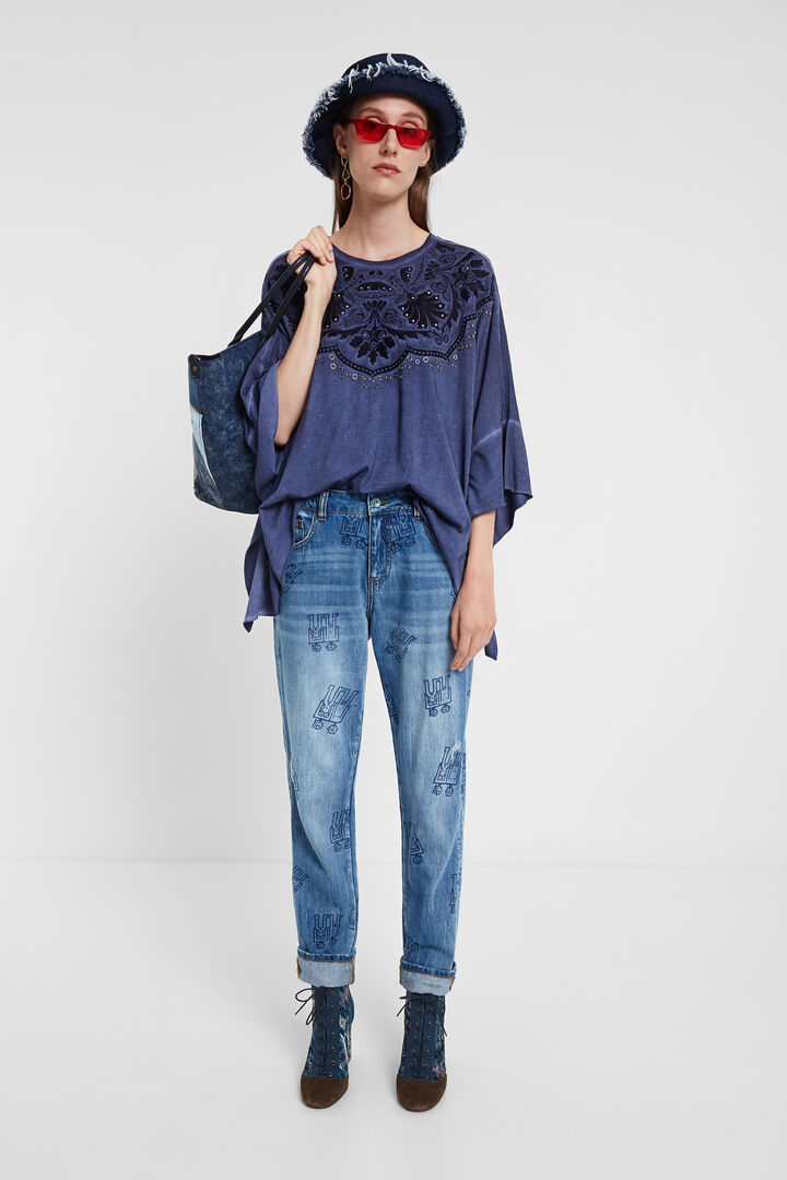 Poncho T-shirt embroideries | Desigual