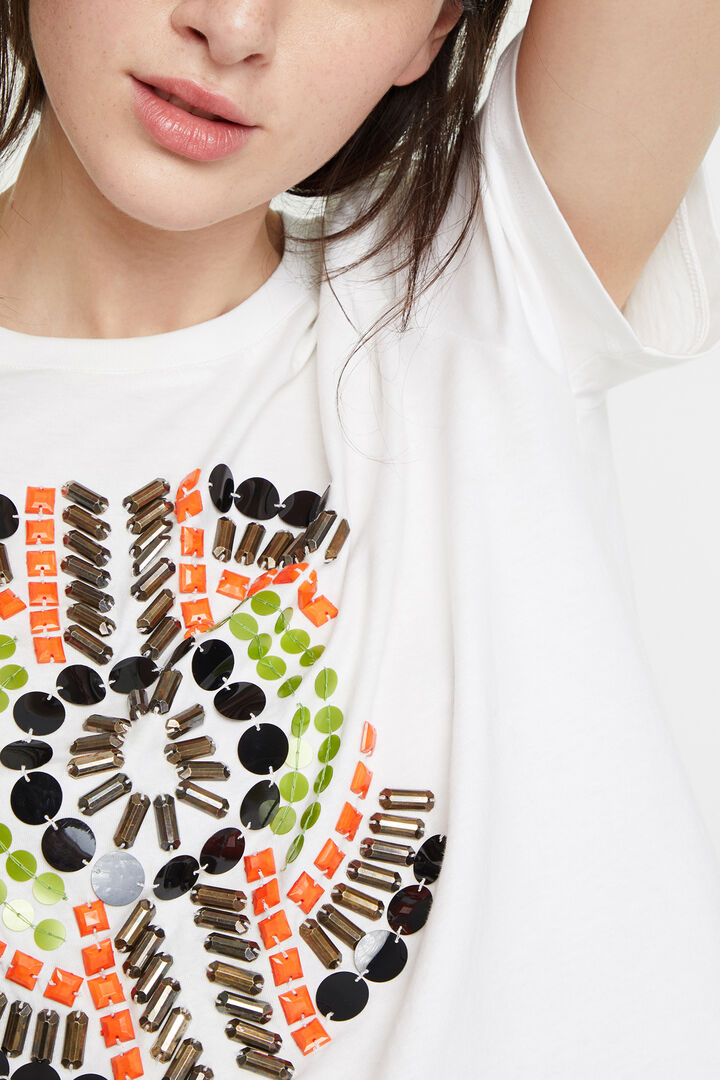 T-shirt brodé ornements | Desigual