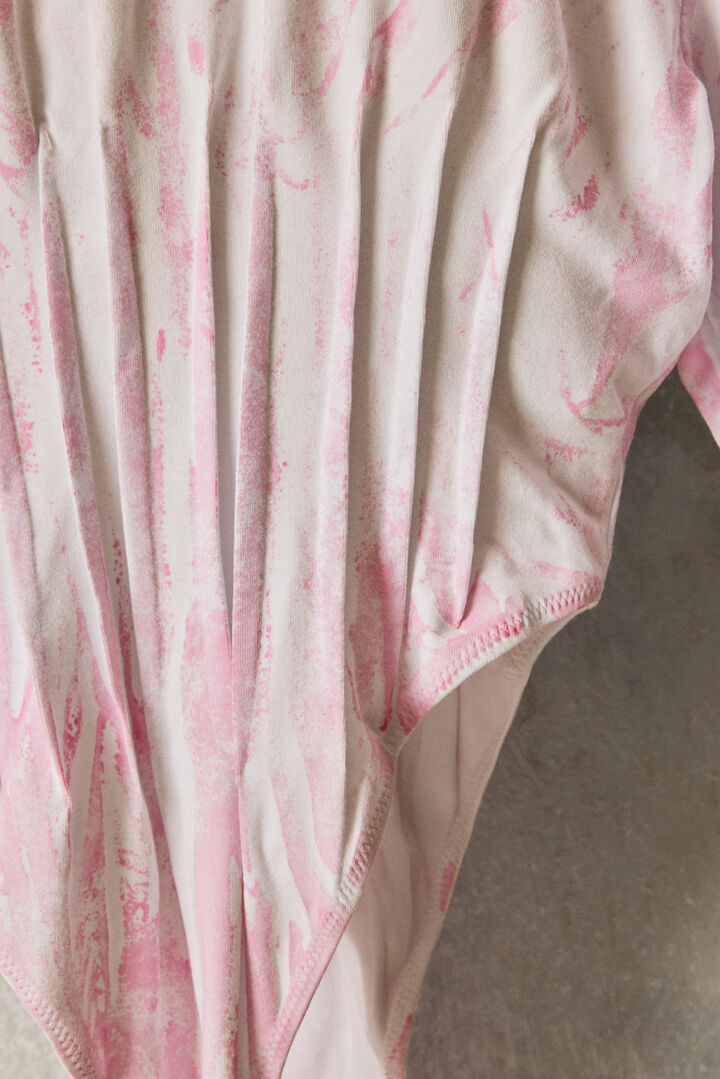 Body tie-dye studio | Desigual