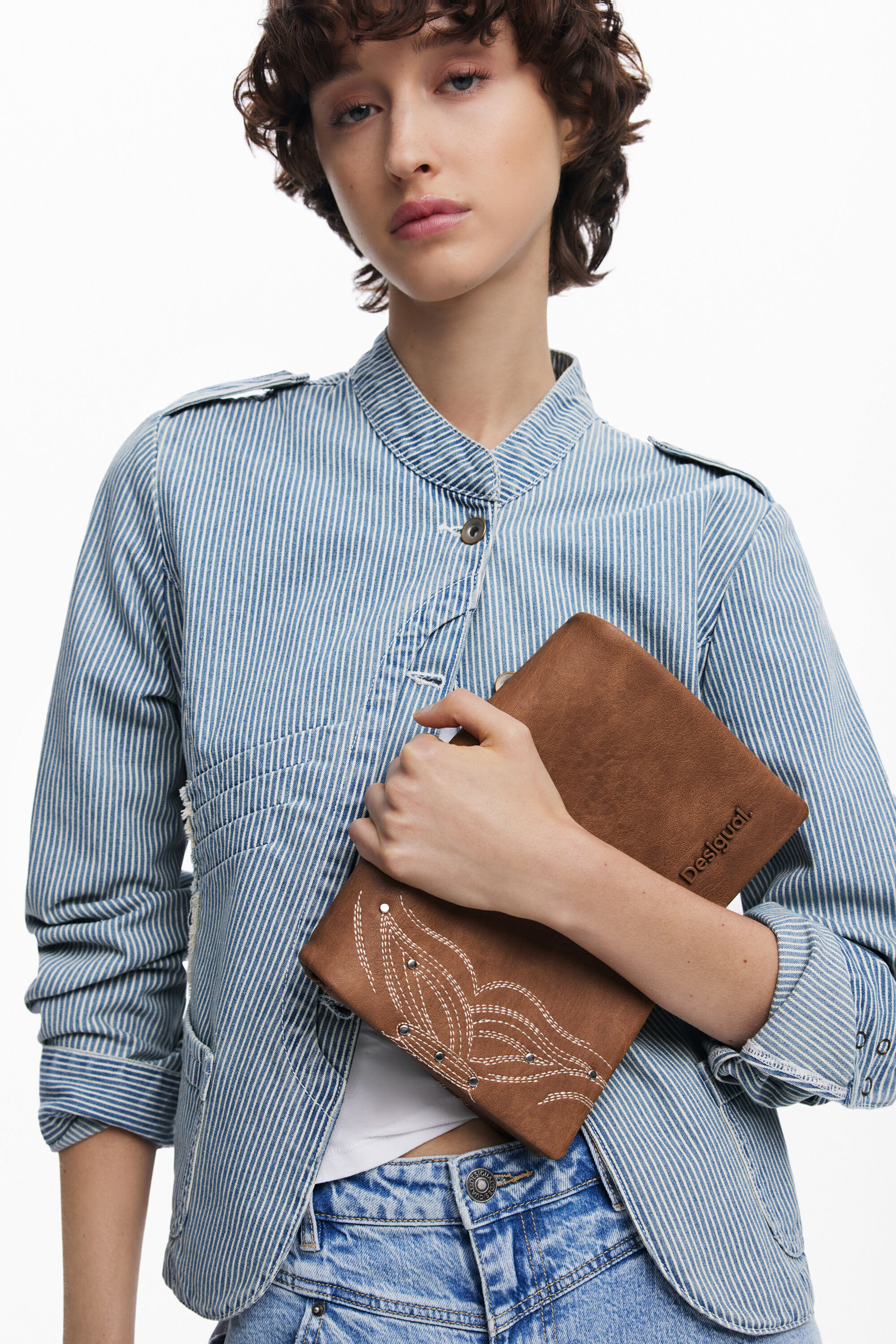 蝶のショルダーバッグ I Desigual.com