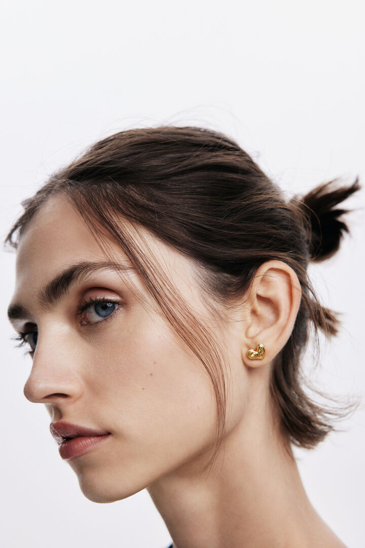 Zalio gold-plated heart stud earrings | Desigual