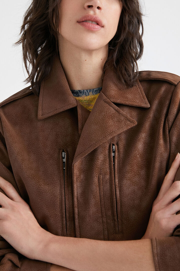 Straight multi-pocket jacket | Desigual