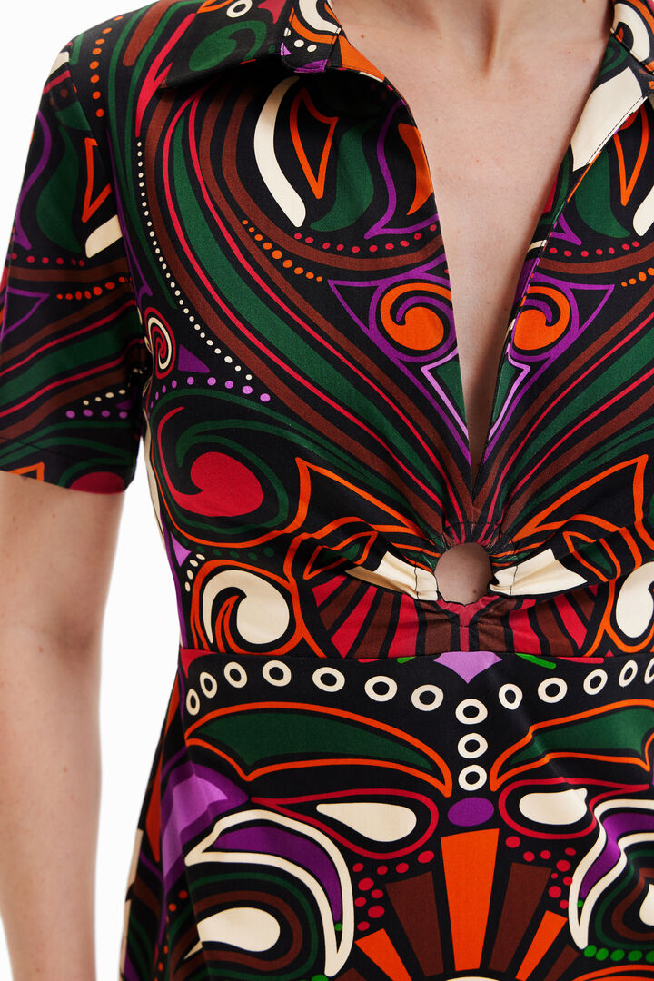 Vestido corto slim retro | Desigual