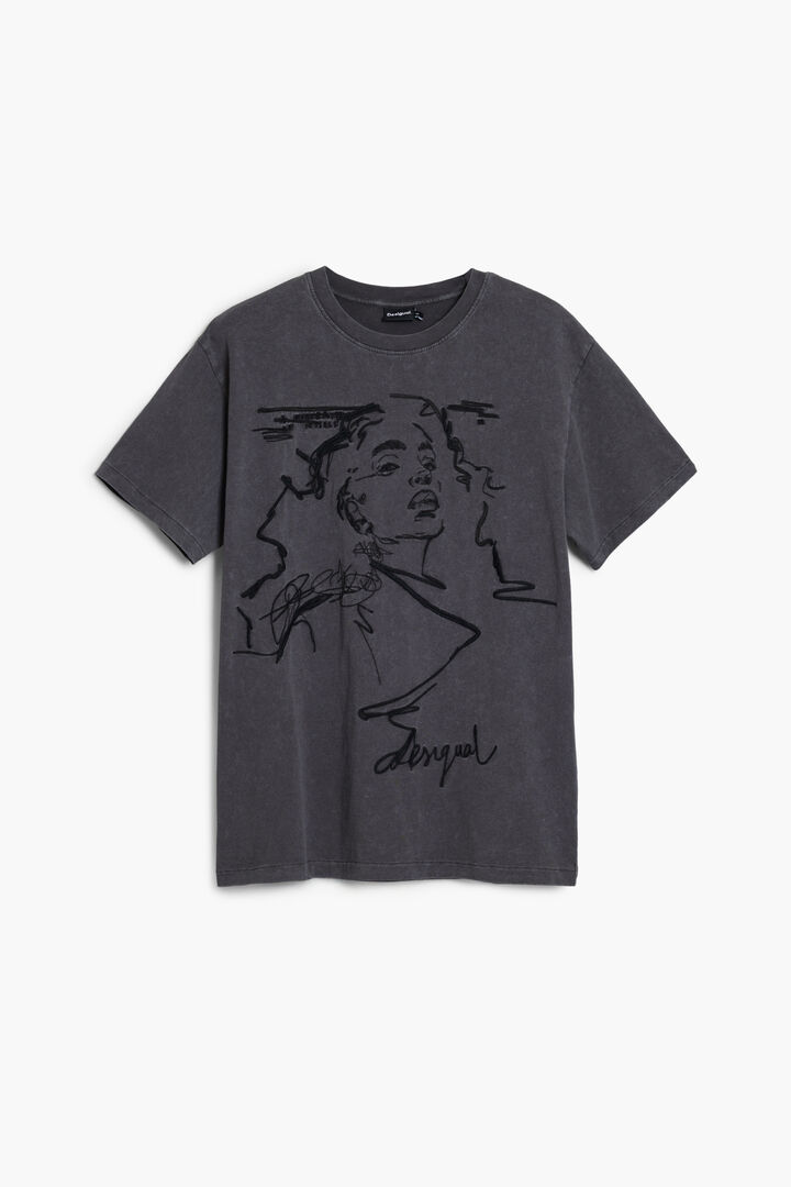 Expensive embossed T-shirt | Desigual