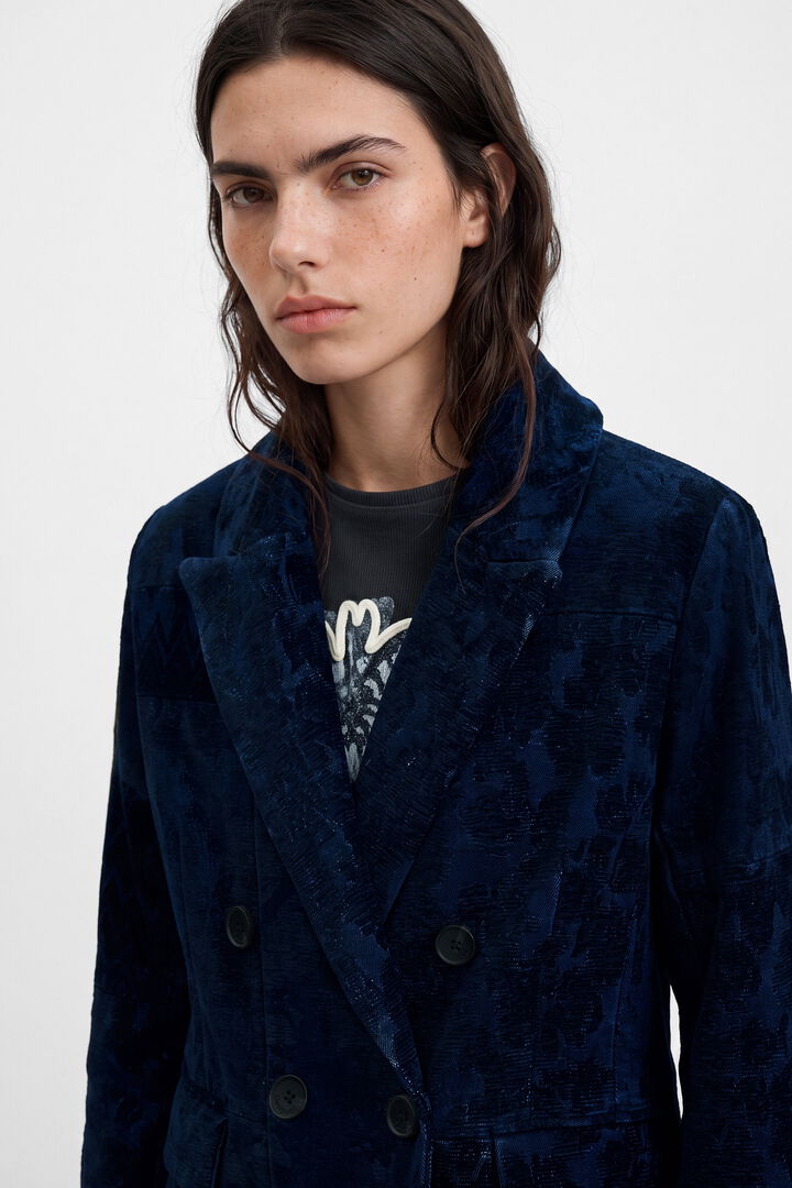 Straight jacquard coat