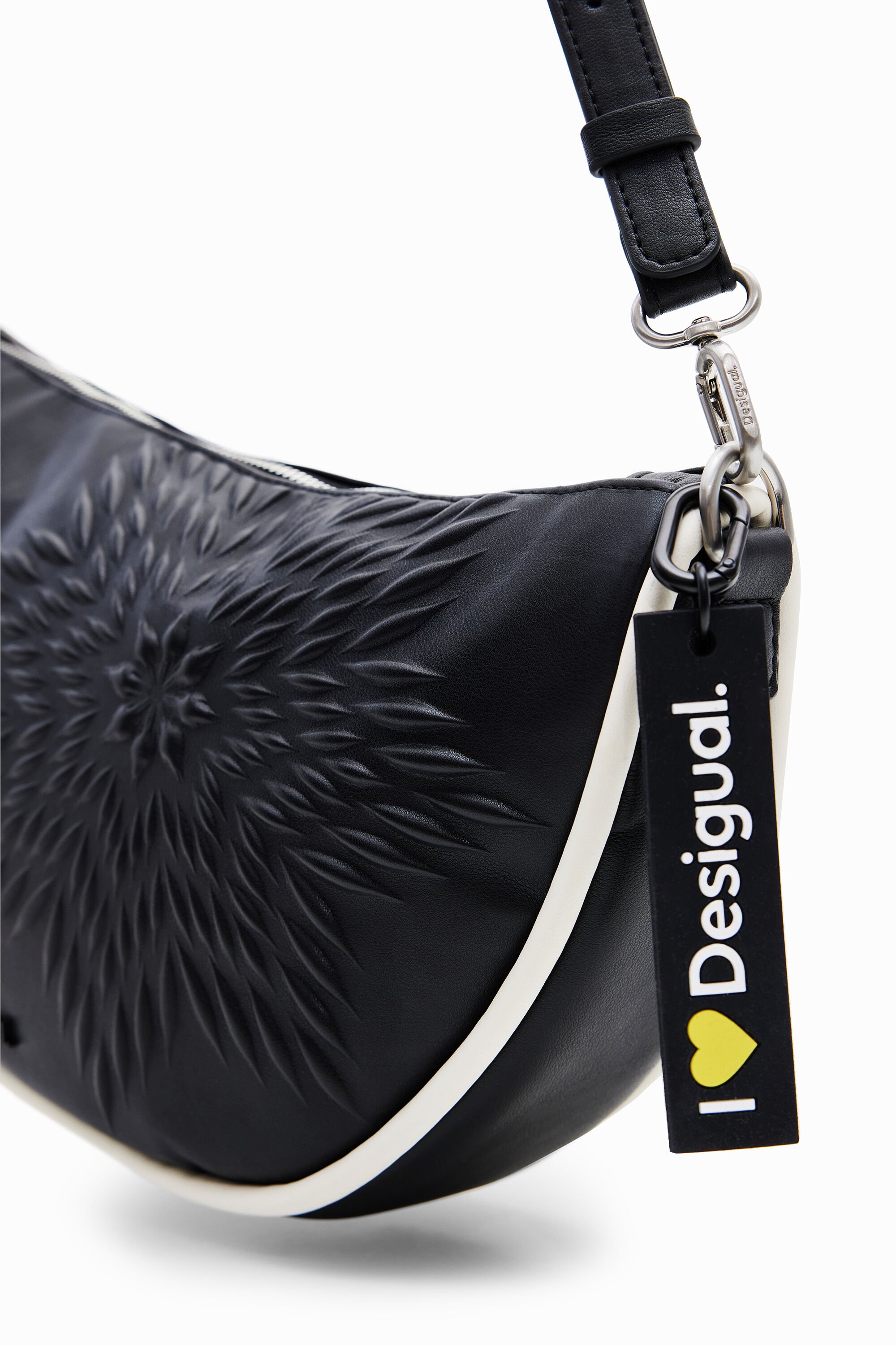 M oval star bag