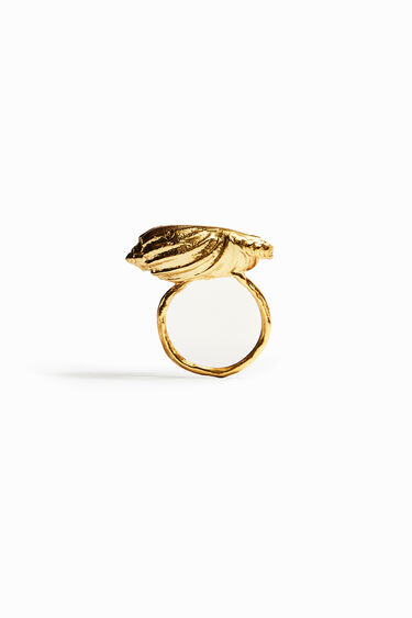 Zalio gold plated shell ring | Desigual