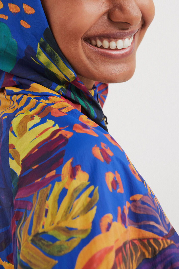 Oversized windstopper v tropskem stilu | Desigual