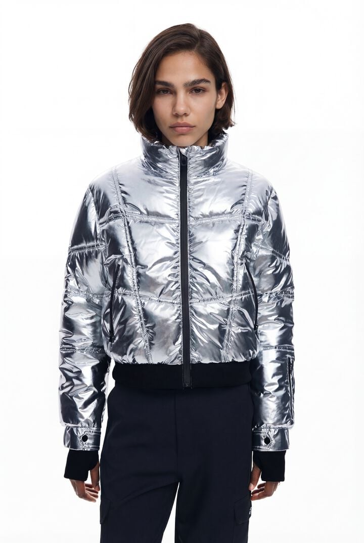 Metallisierter Mantel mit Kapuze