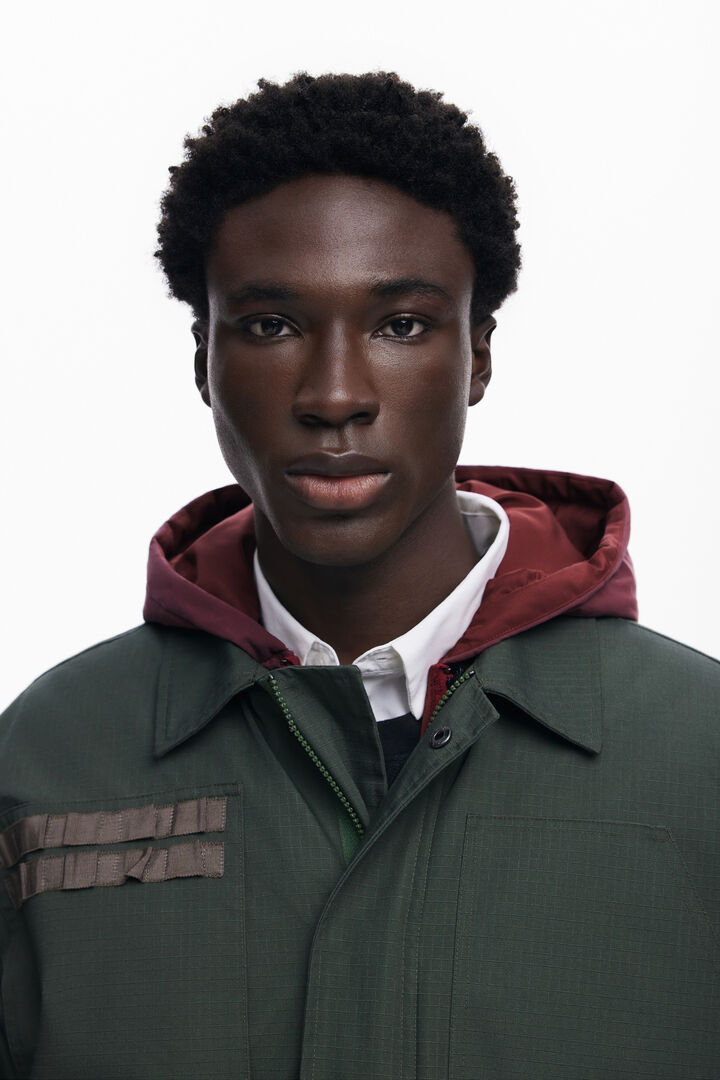 Windbreaker with hood | Desigual