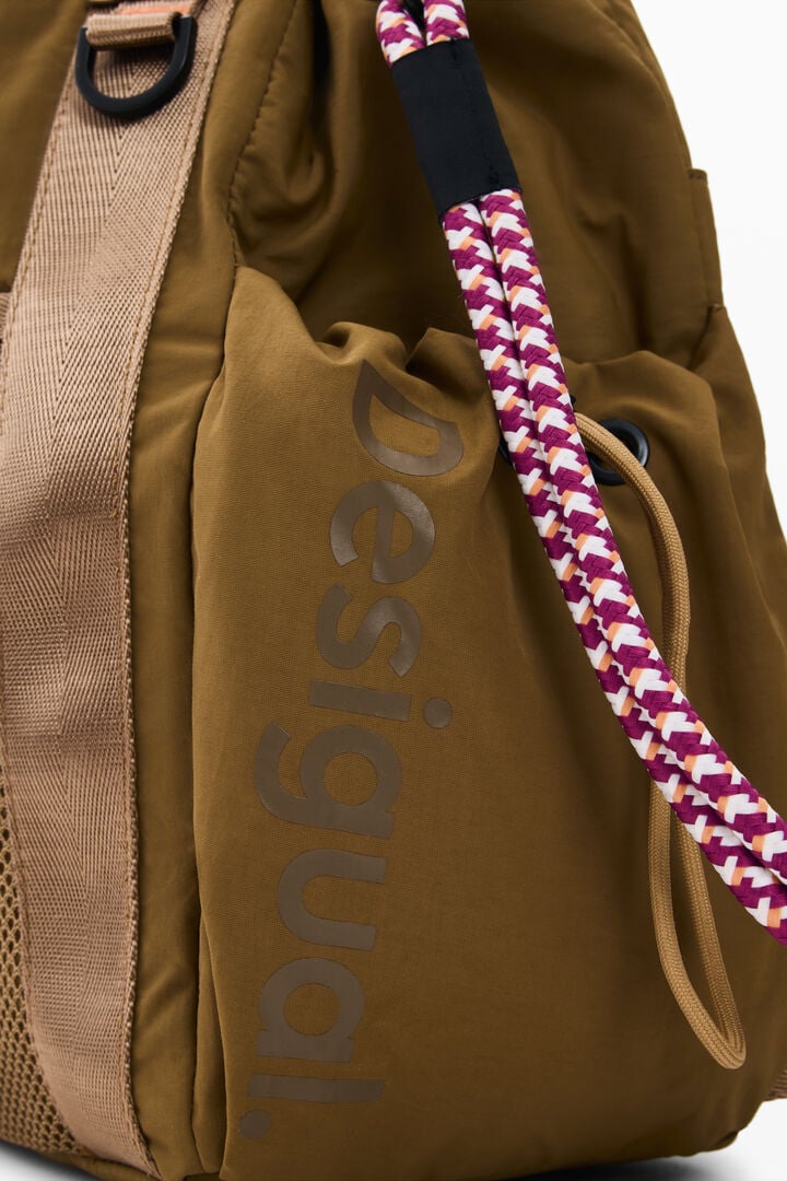 Mochila mediana multiposición nylon | Desigual