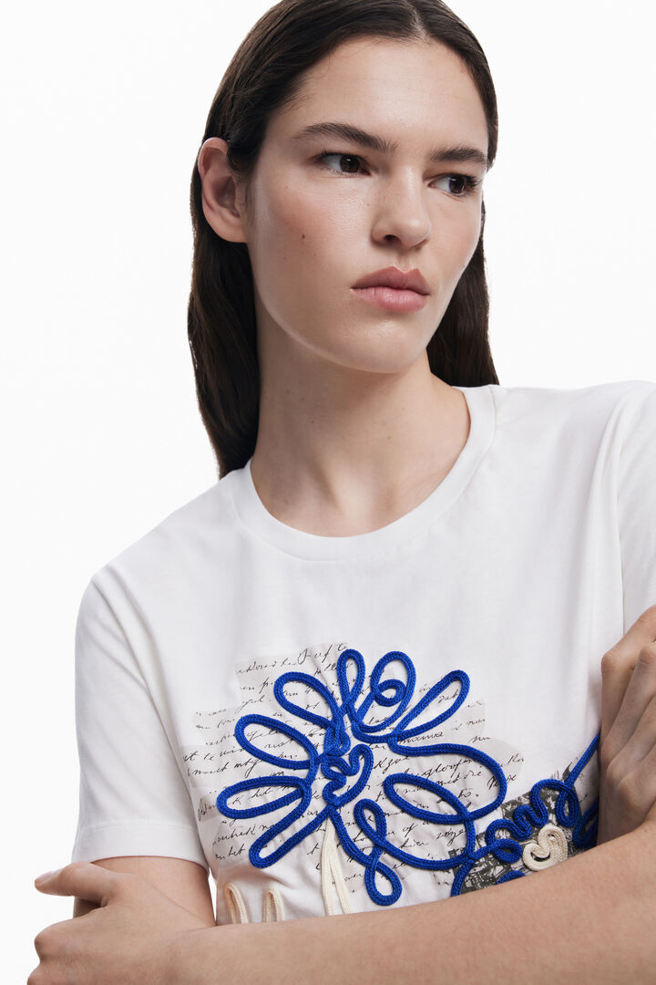 Camiseta flores cordón | Desigual
