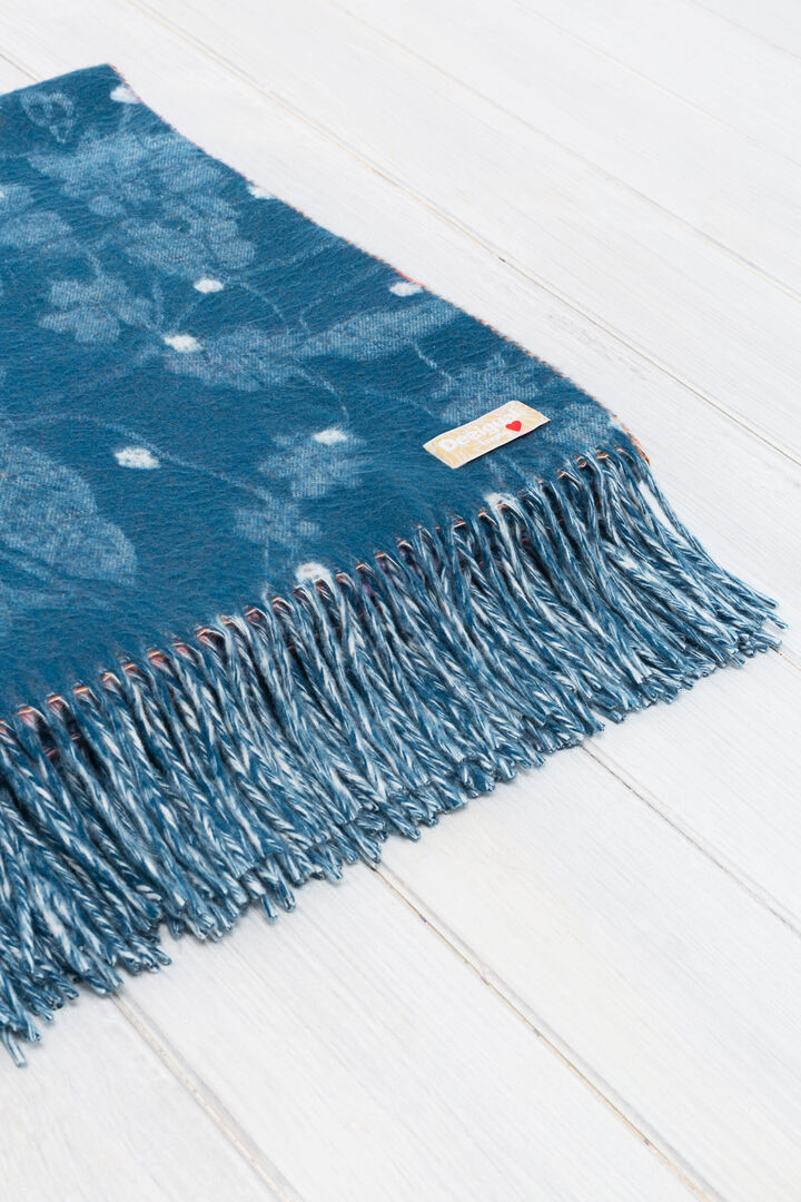 Blanket Dark Floral | Desigual
