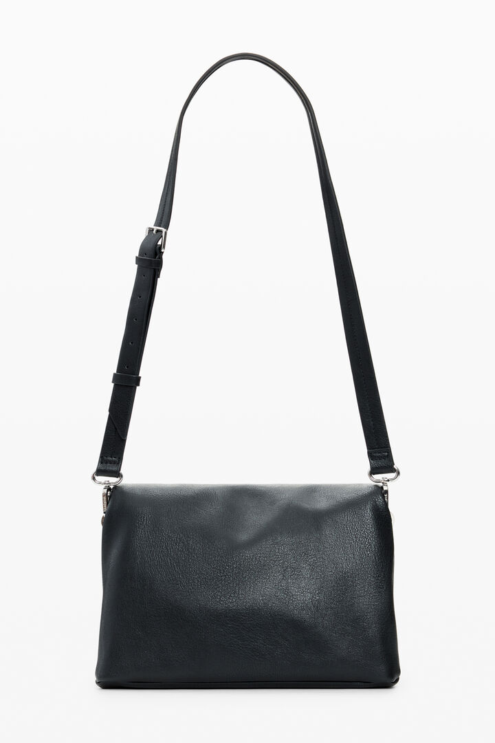 Bolso mediano logo charm | Desigual