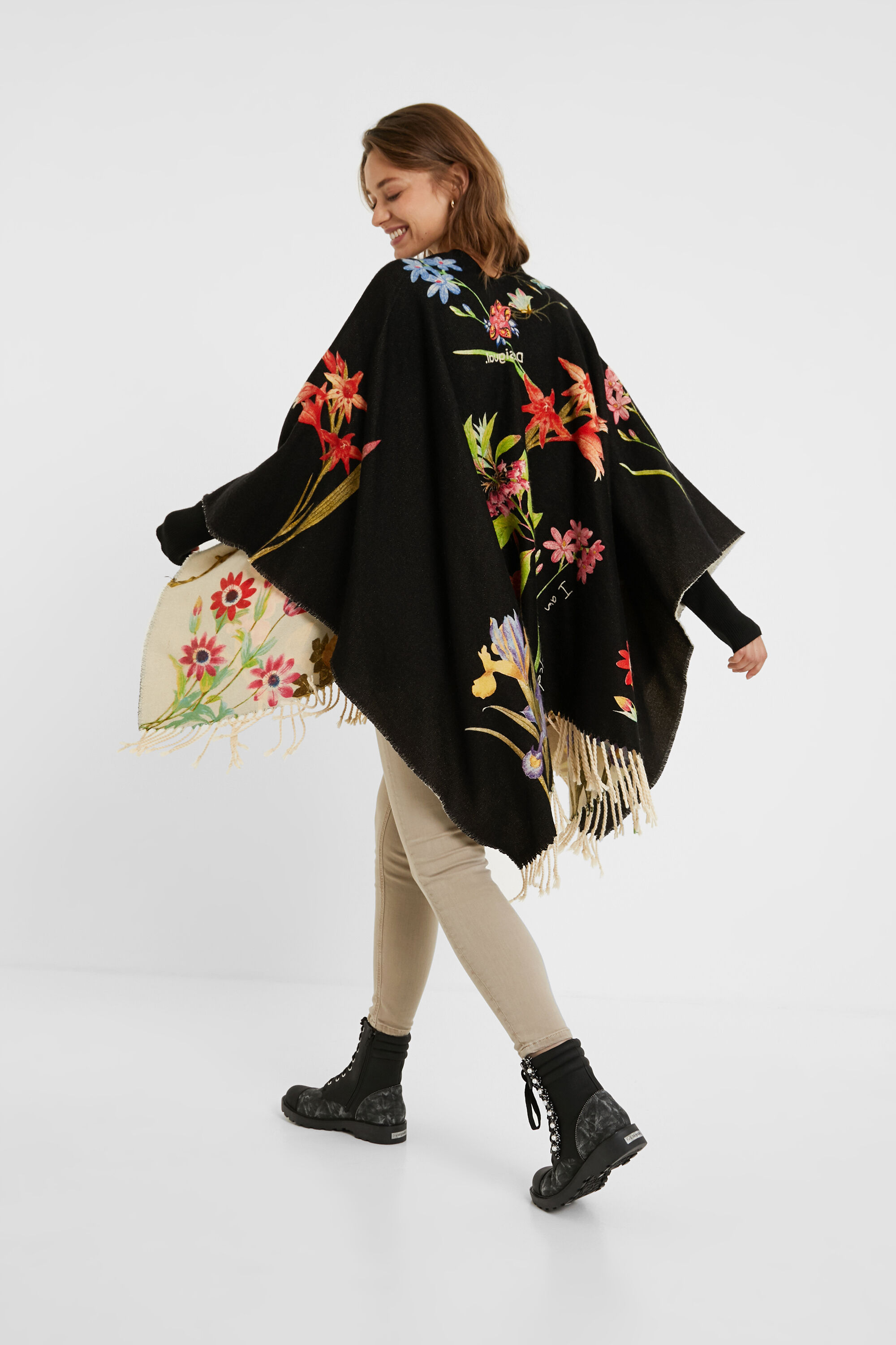 Poncho new arrivals femme desigual