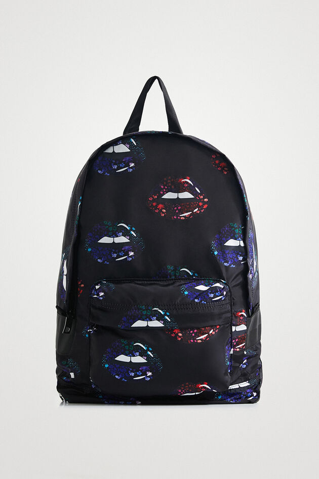 Foldable lips backpack