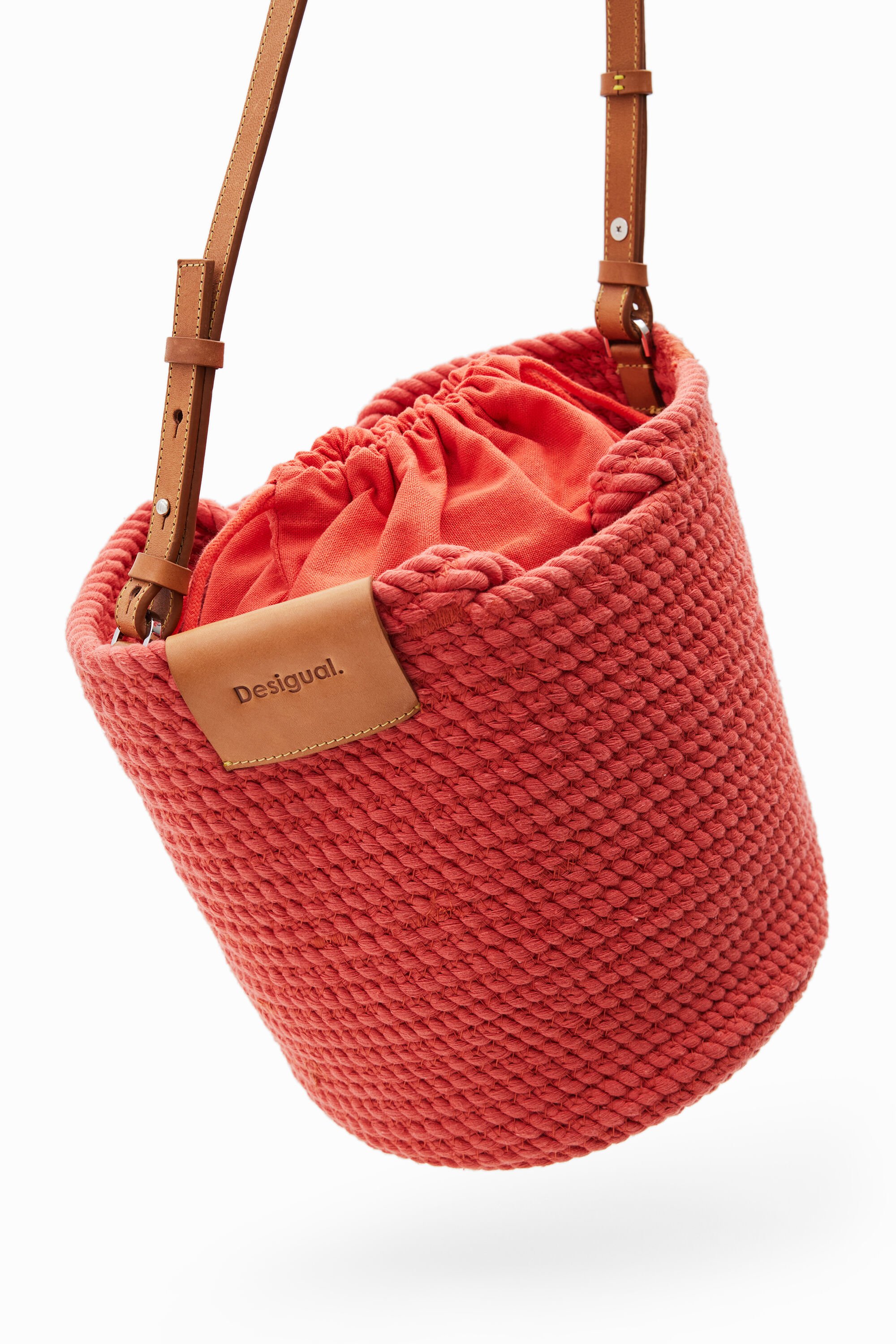 Desigual basket store