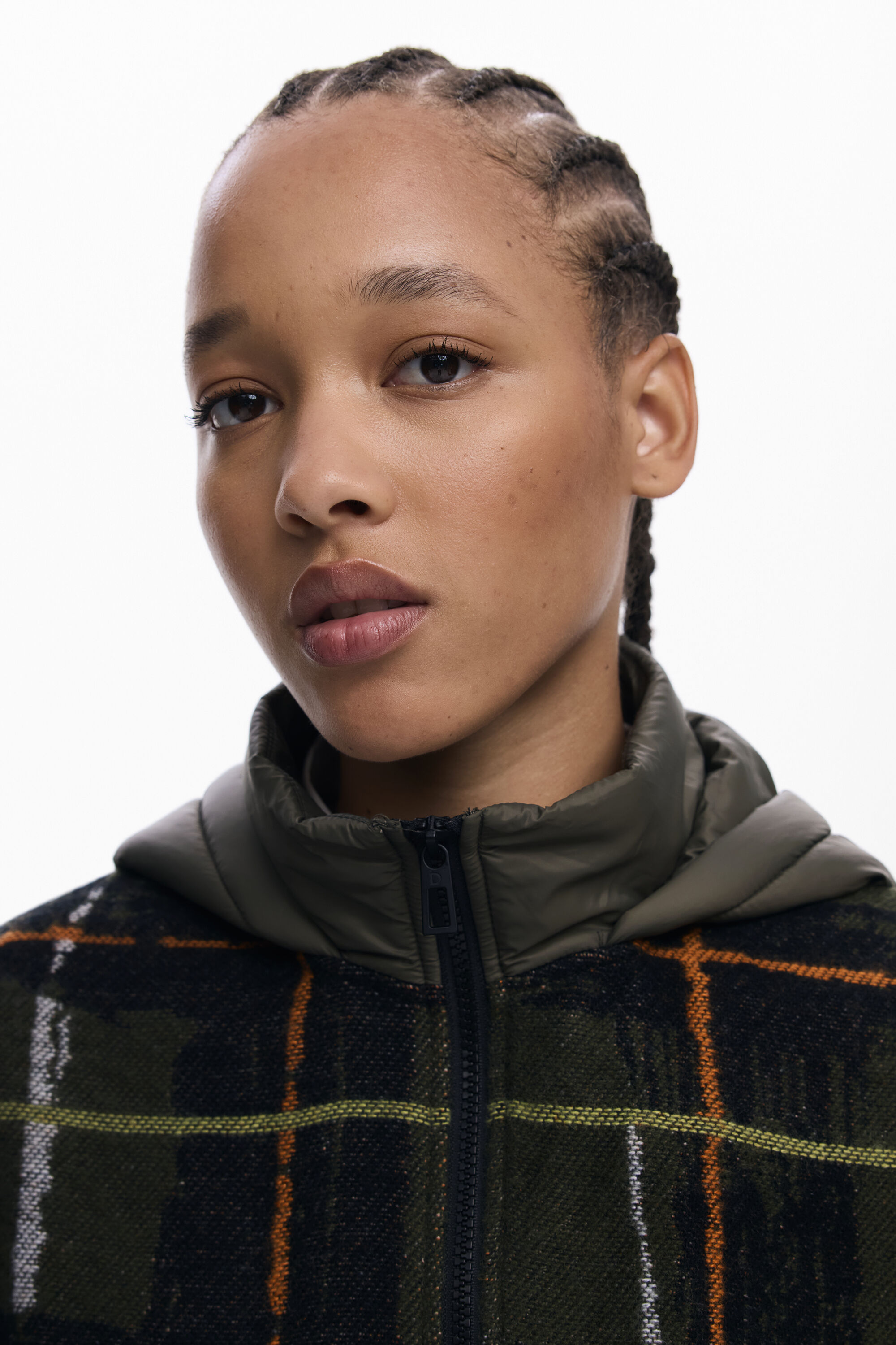 キルティングフード付きチェック柄ポンチョ 女性用 I Desigual.com