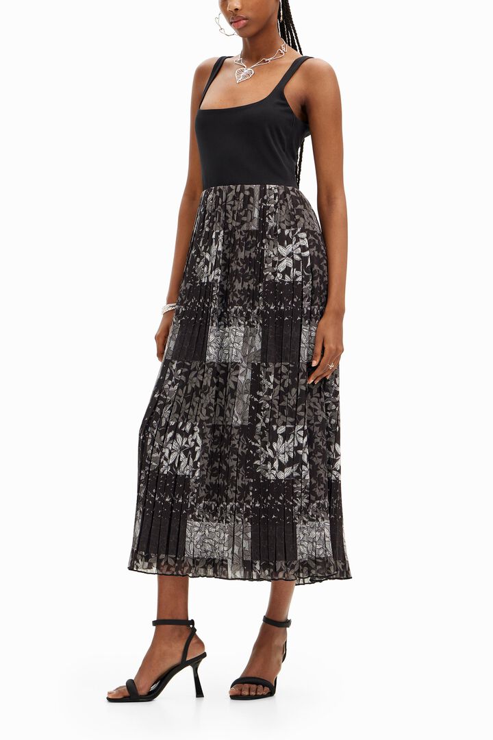 Vestido midi combinado plissado