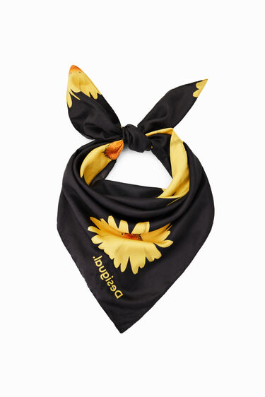 Daisy square scarf | Desigual