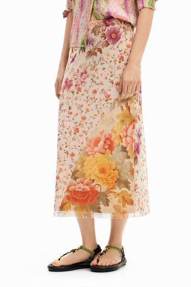 Falda midi con diferentes estampados florales. | Desigual
