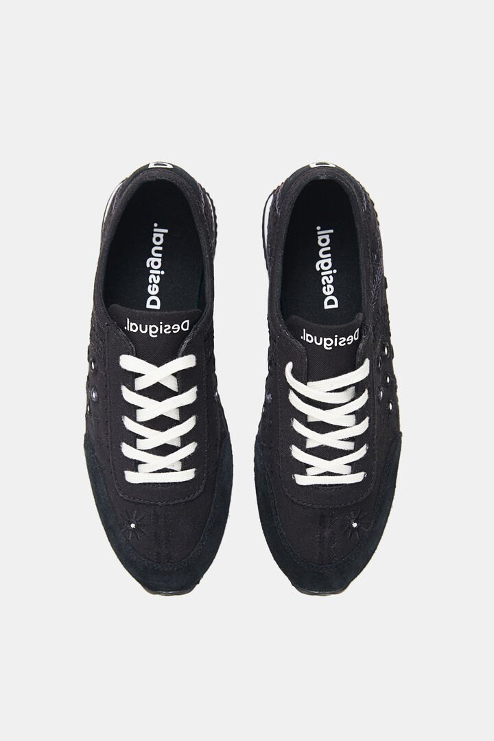 Zapatillas de piel bordadas | Desigual