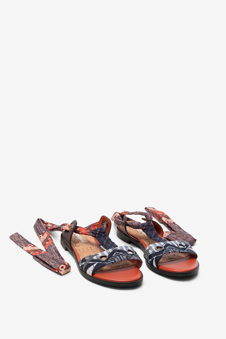 Ethnic sandals with ribbon | Desigual
