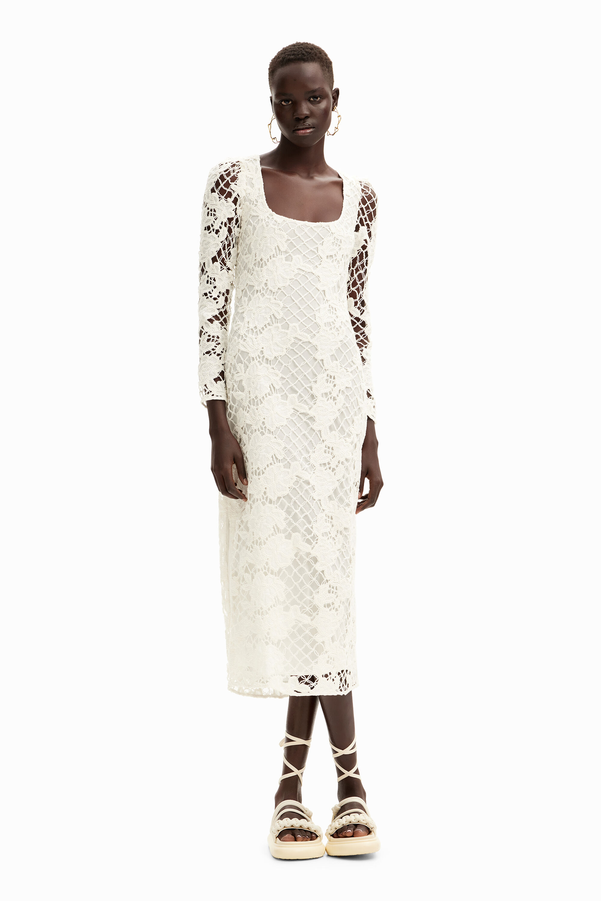 Tenue desigual 2025