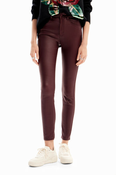 Pantalón Slim efecto piel | Desigual
