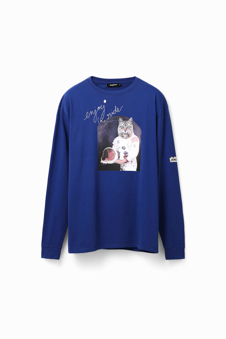 Oversize astronaut cat T-shirt