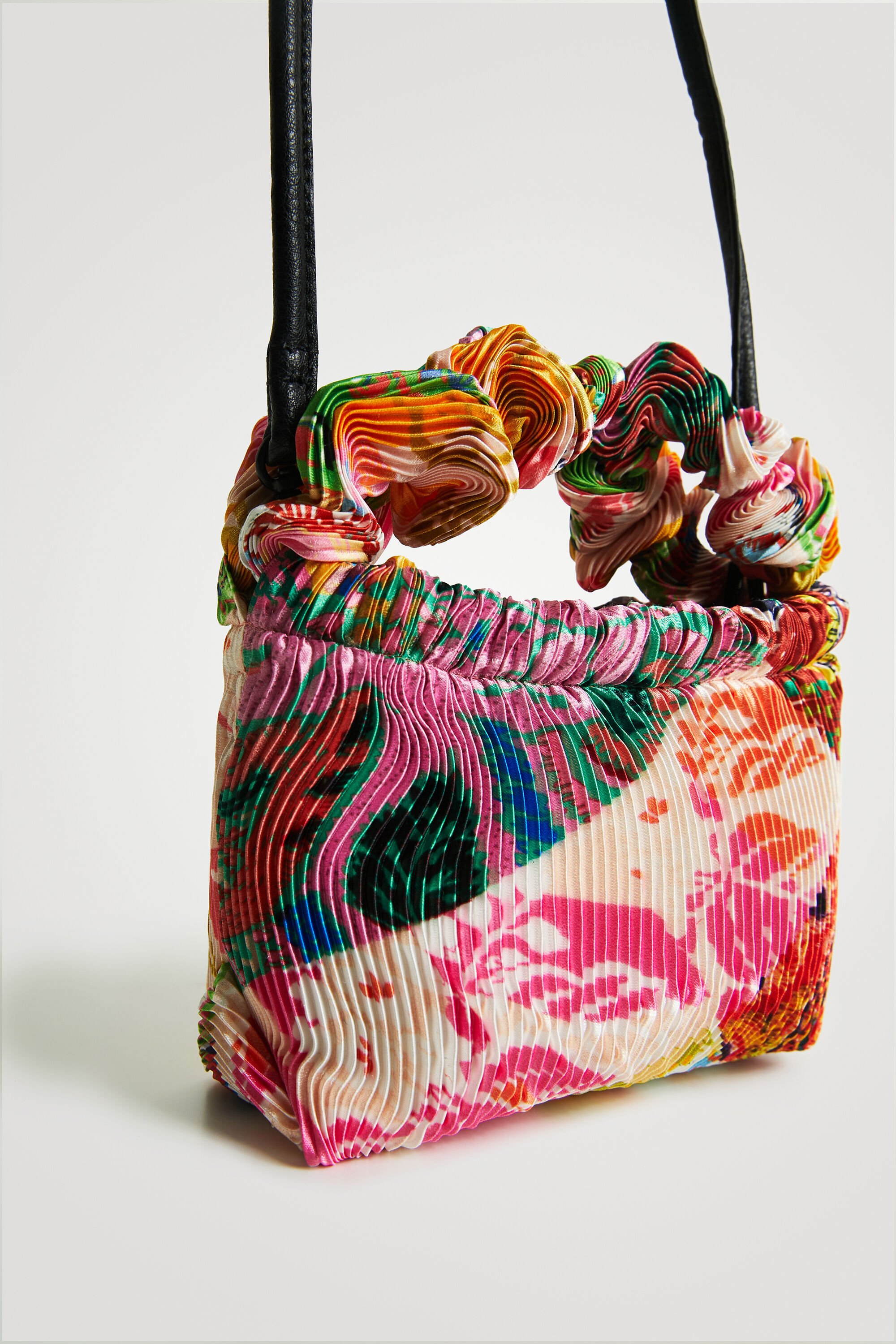 メーカー直売】 Desigual✨M. Christian 花柄ミニバッグ Lacroix