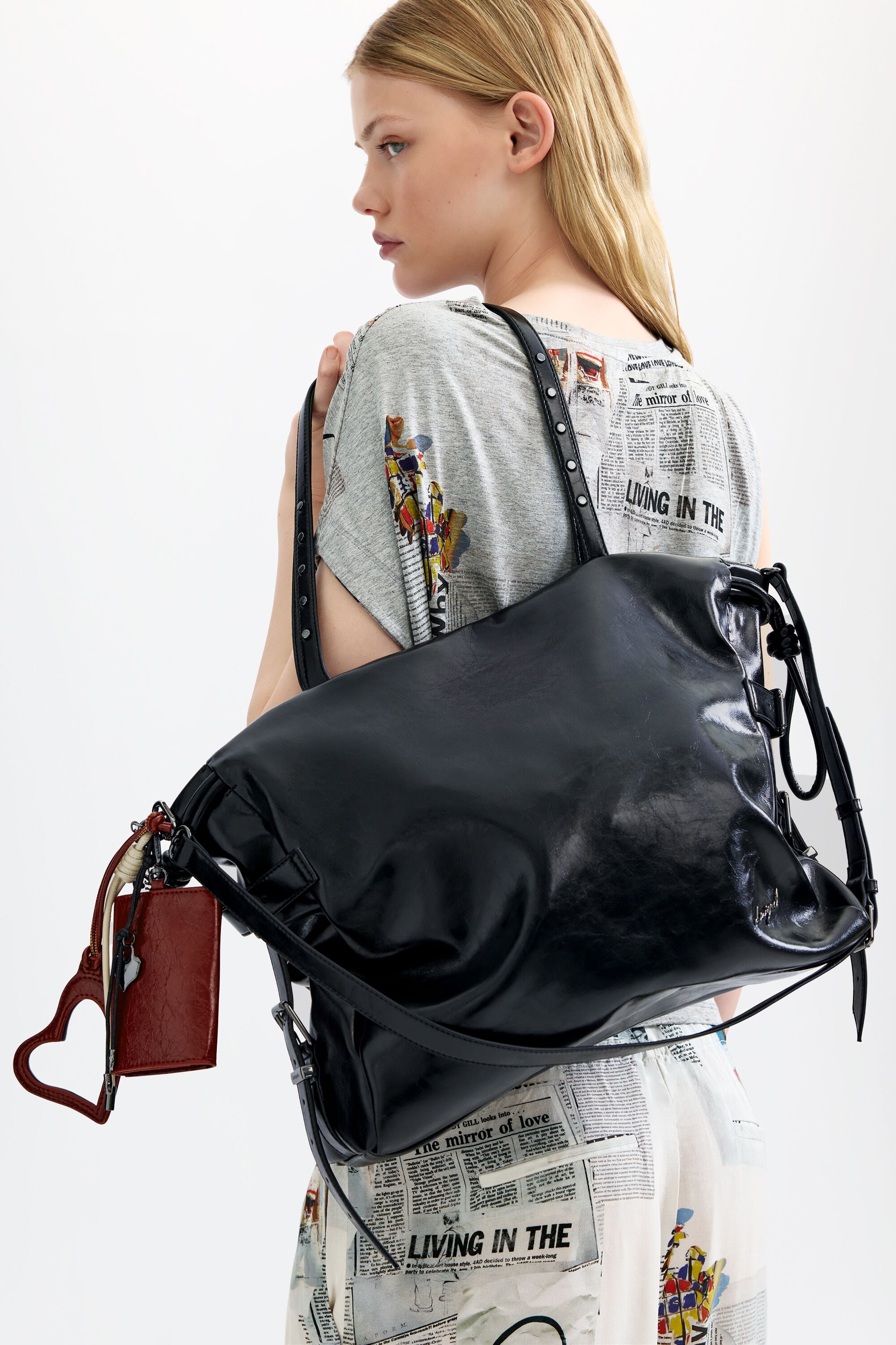 大型ショッピングバッグ 黒 レディースアクセサリーの I Desigual.com