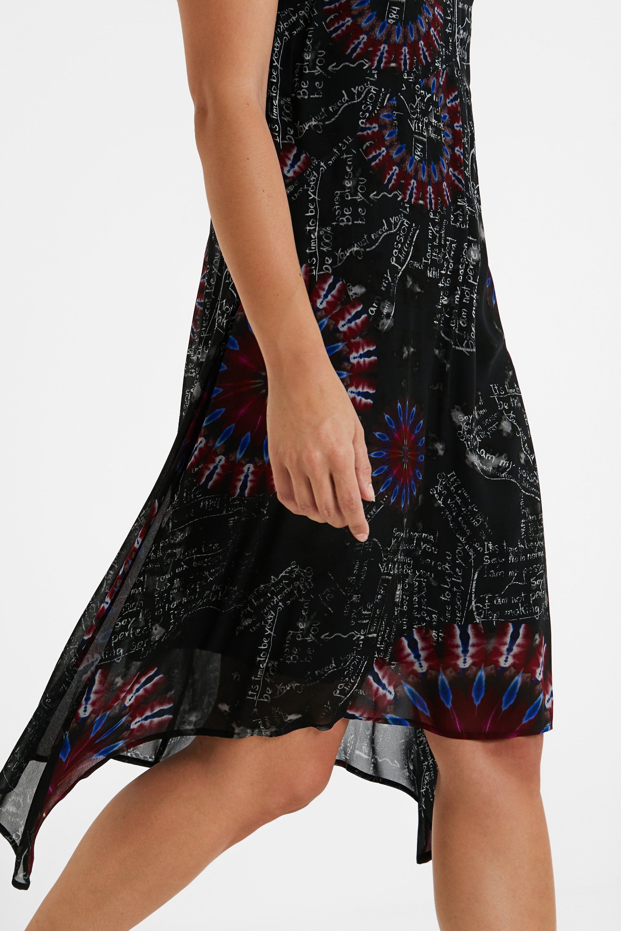 Asymmetrical clothing shop club desigual