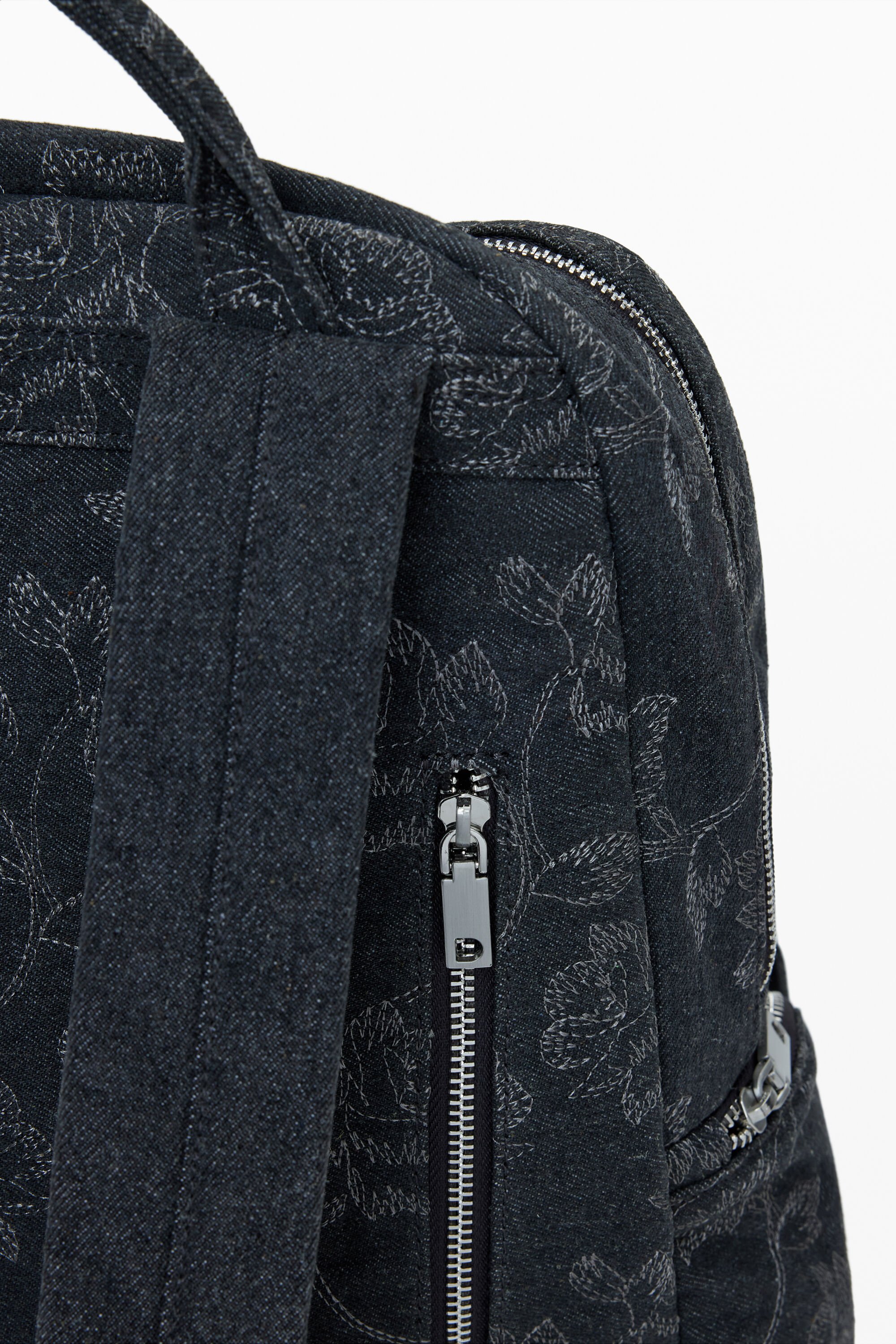 大きな刺繍入りデニムリュックサック 女性用 I Desigual.com