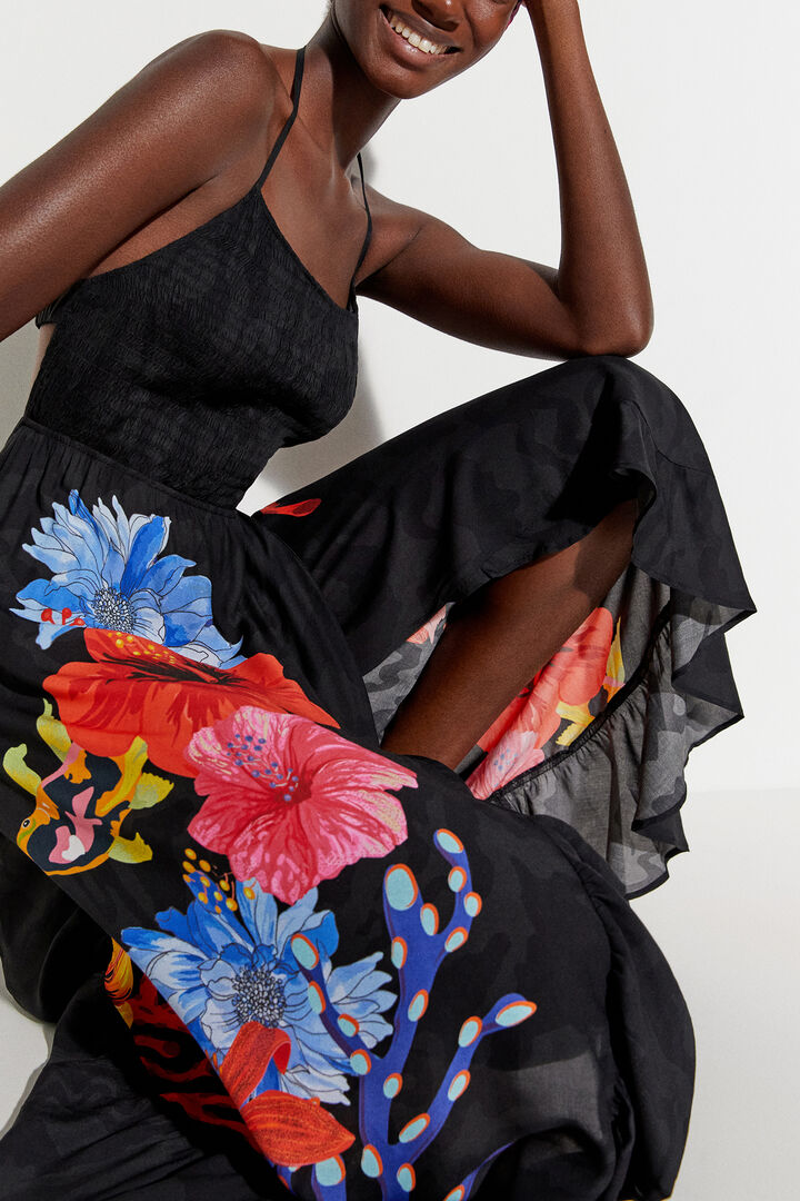 Sustainable low-cut maxi dress | Desigual