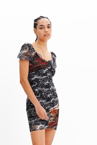Korte aangerimpelde jurk met paisley | Desigual