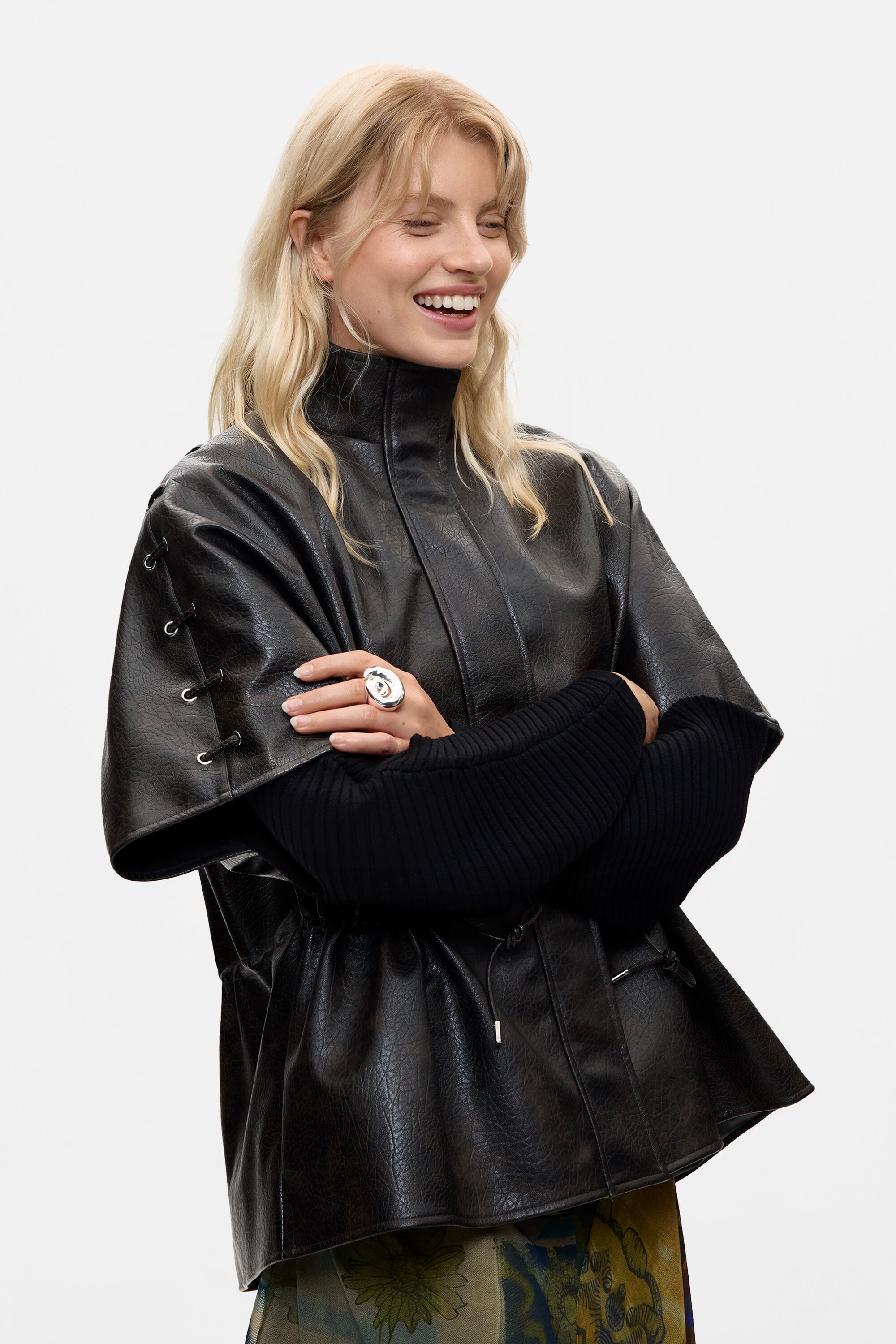 Poncho Efecto Piel, Mujer, Poliuretano, MarróN, U