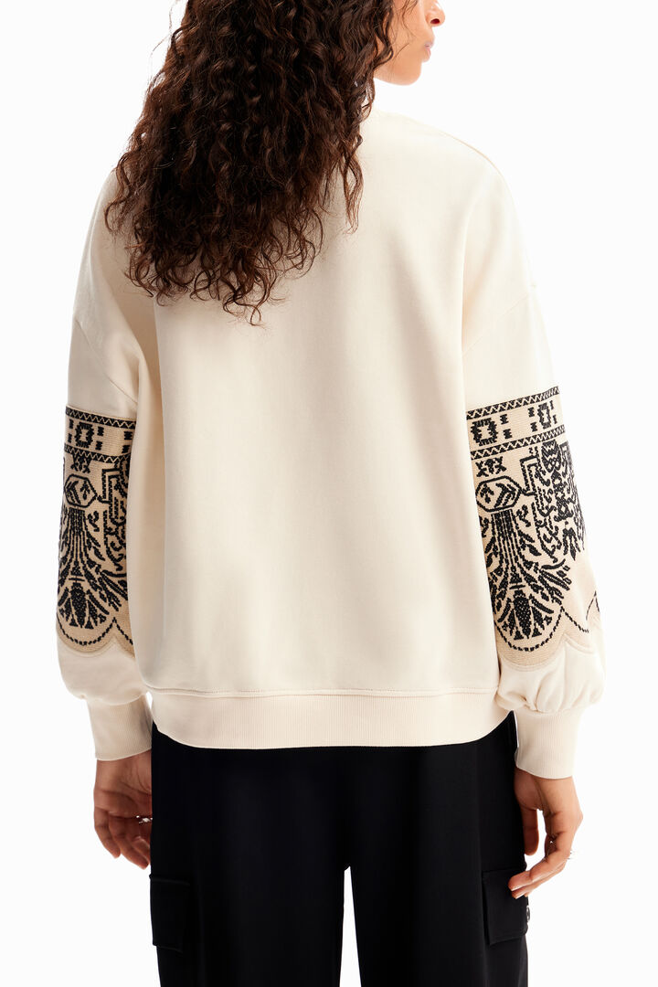 Sudadera oversize bordada | Desigual