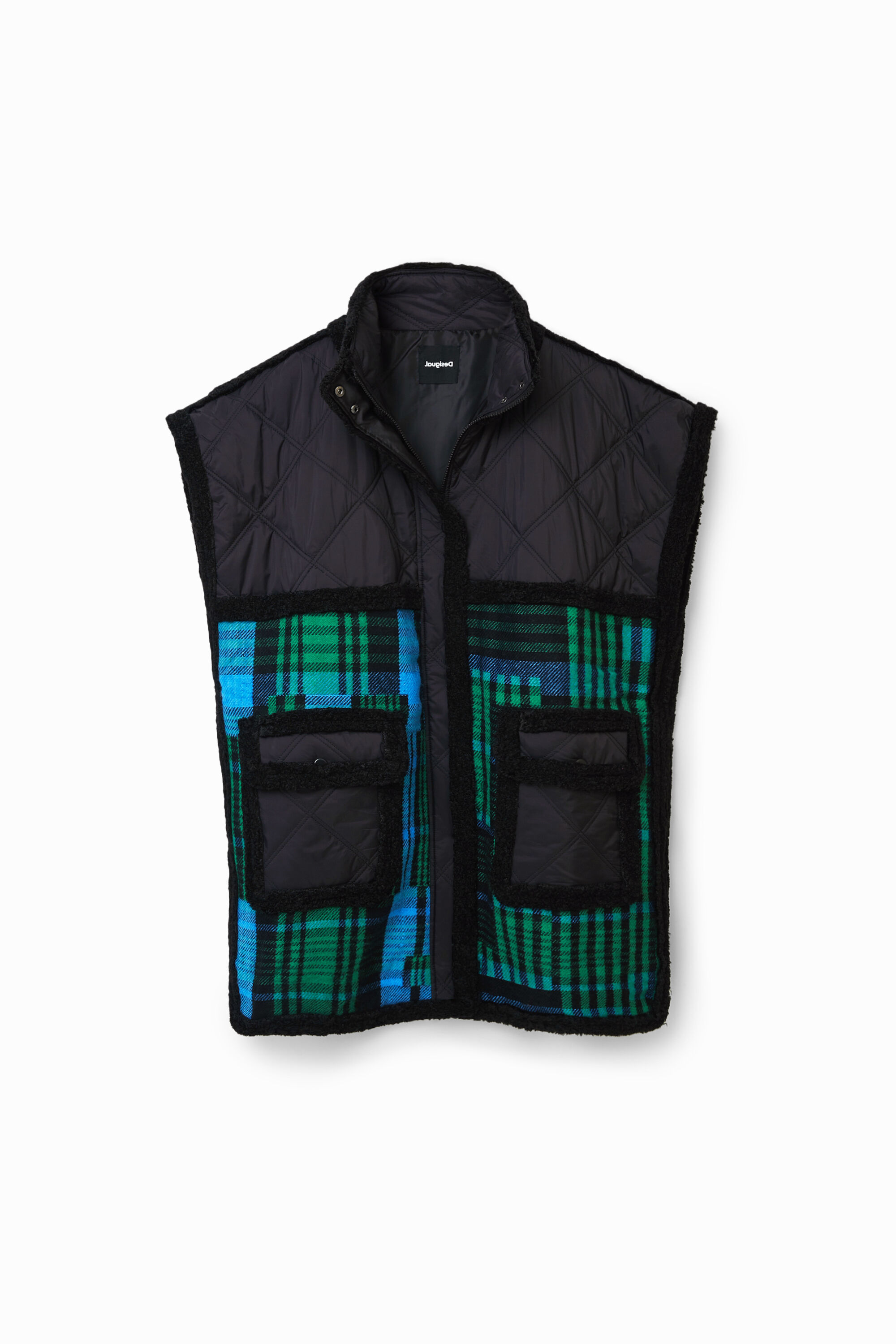 Multifunctional patchwork poncho 