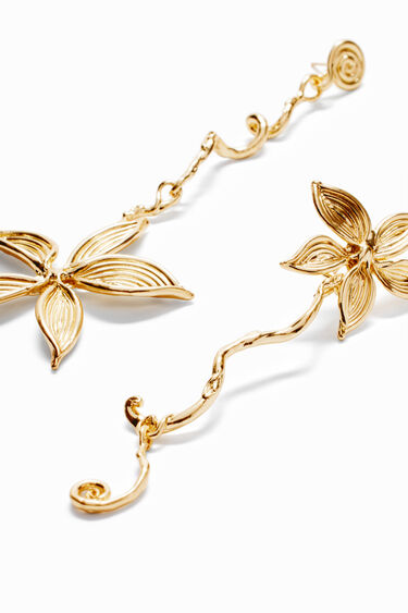 Zalio gold-plated asymmetric long flower earrings | Desigual